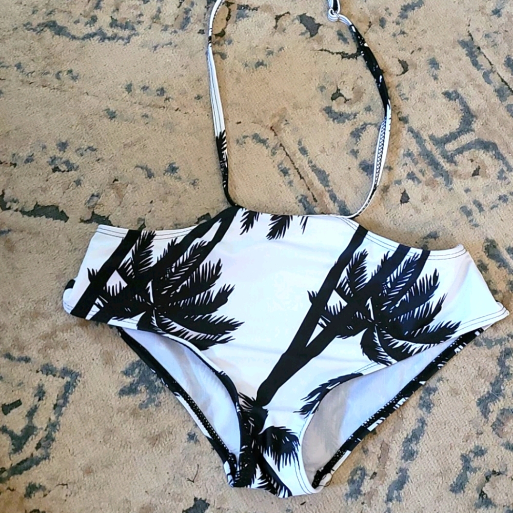 Swimsuit bottoms